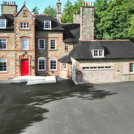 Nyaraló Dunningwell Hall